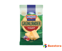Полутвердый сыр Grünländer от Hochland "Чеддер", 50% 180 гр.